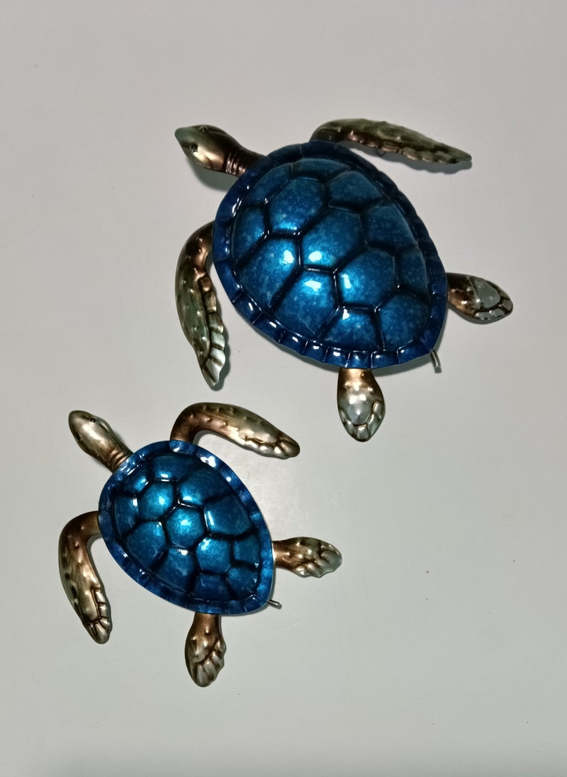 2 Piece Large One 8.5 inches Smaller One 6.5 inchesSet Metal Turtles Wall Mount 